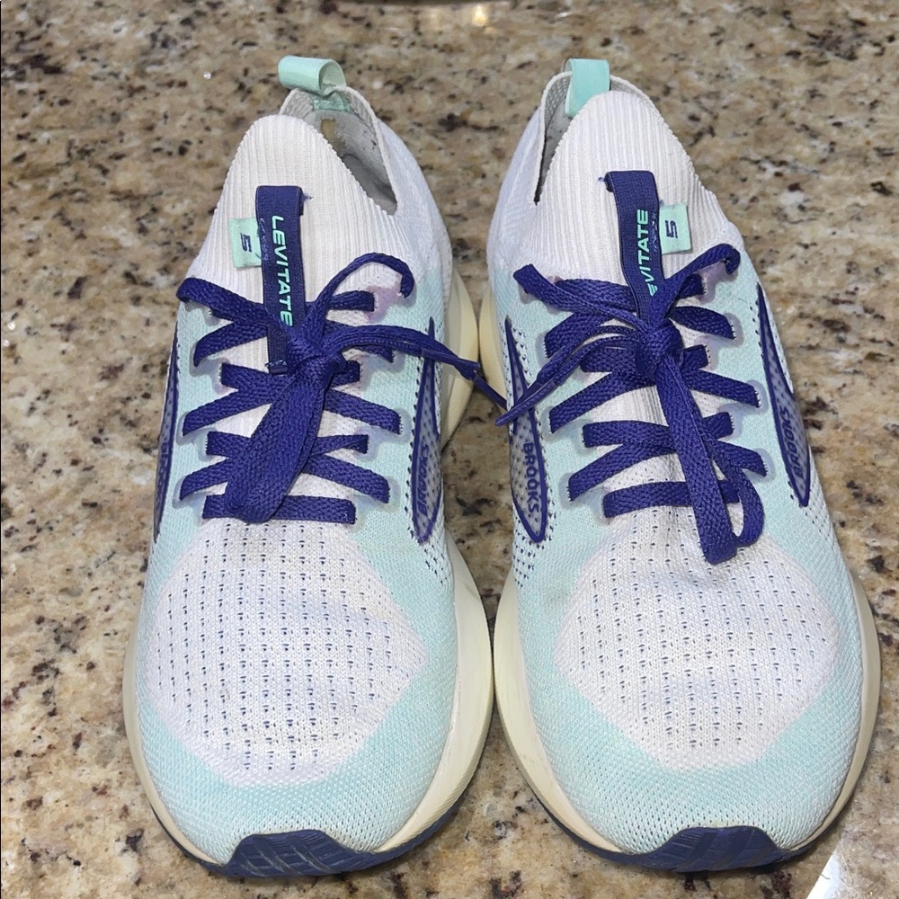 💫Brooks Levitate 5